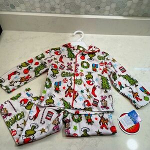 Dr. Seuss The Grinch Sleepwear Pj Set Size‎ 2T NWT